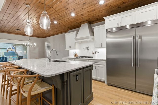 902 E 148th Place S, Glenpool, OK 74033