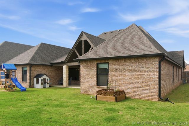 902 E 148th Place S, Glenpool, OK 74033