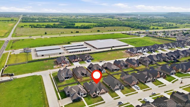 902 E 148th Place S, Glenpool, OK 74033