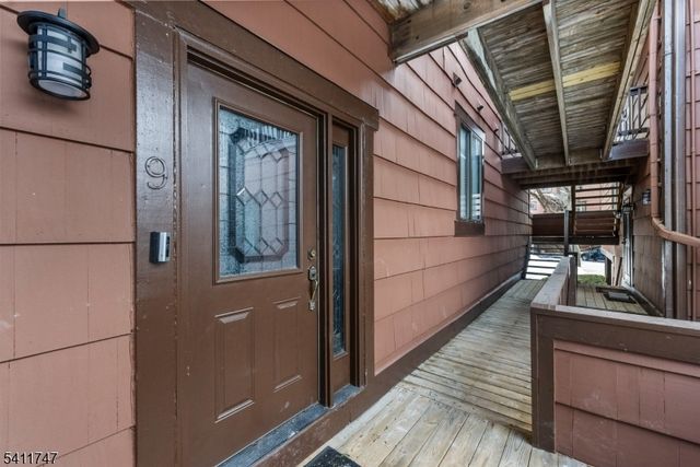 9 Marina Ky, Secaucus Town, NJ 07094