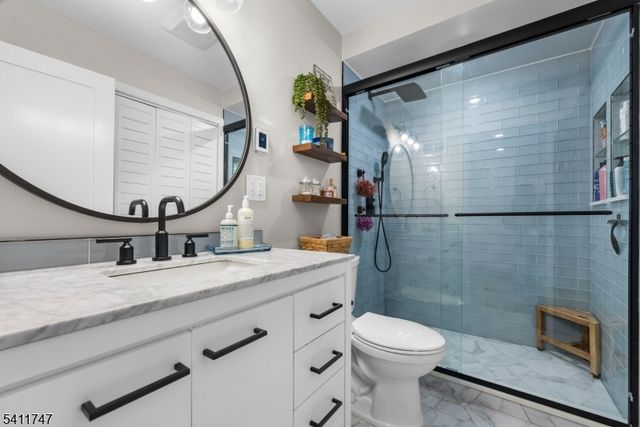 9 Marina Ky, Secaucus Town, NJ 07094