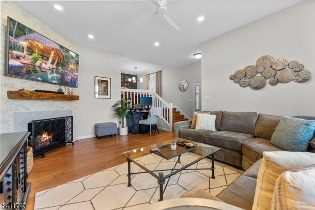 9 Marina Ky, Secaucus Town, NJ 07094