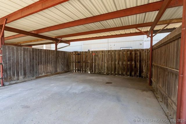 215 W 8th Street, Bartlesville, OK 74003