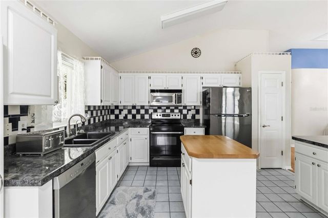 9714 STONE MOUNTAIN PLACE, Tampa, FL 33634