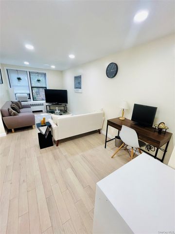 72-11 110 Street D, Forest Hills, NY 11375