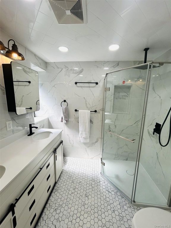72-11 110 Street D, Forest Hills, NY 11375 — photo 5