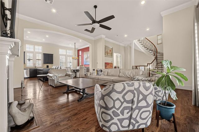 10929 Upland Park, Houston, TX 77043