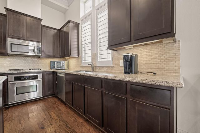 10929 Upland Park, Houston, TX 77043