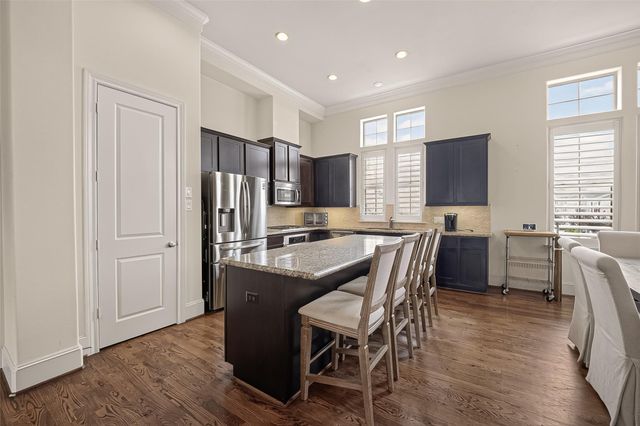 10929 Upland Park, Houston, TX 77043