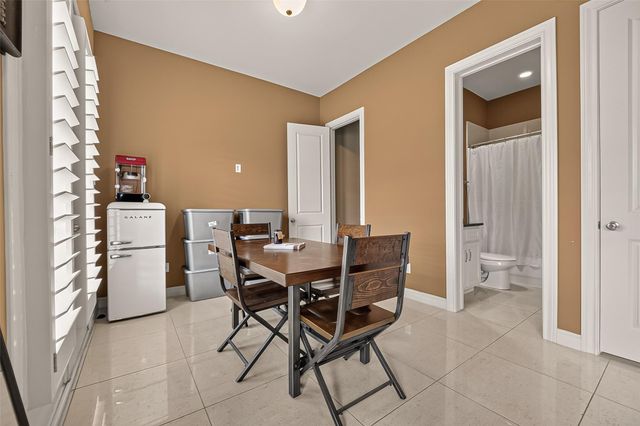10929 Upland Park, Houston, TX 77043