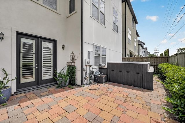 10929 Upland Park, Houston, TX 77043