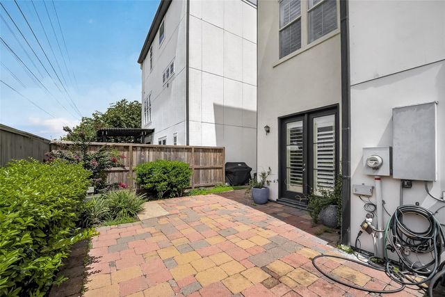 10929 Upland Park, Houston, TX 77043