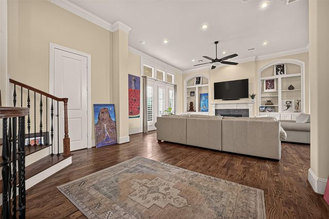 10929 Upland Park, Houston, TX 77043
