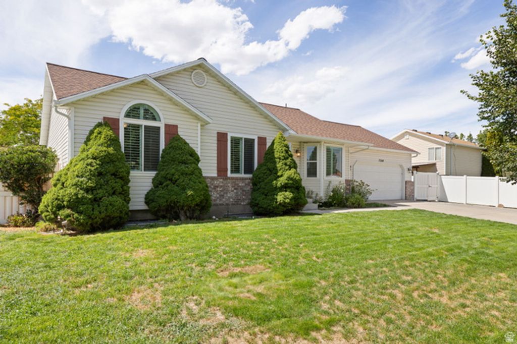 7344 S REGAL HILL DR, West Jordan, UT 84081 — photo 2