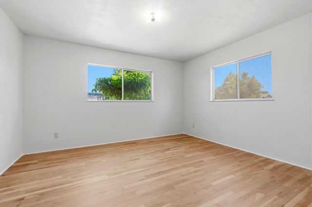 293 W Ponderosa Avenue, Reedley, CA 93654