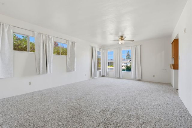 293 W Ponderosa Avenue, Reedley, CA 93654