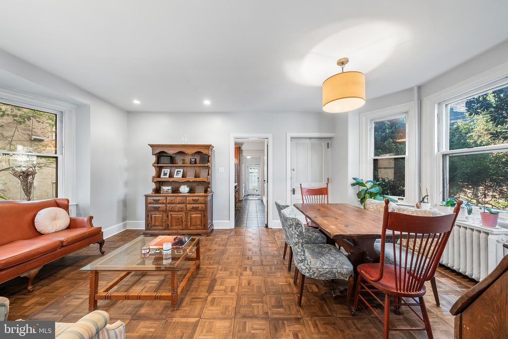 35 E GRAVERS LN, PHILADELPHIA, PA 19118 — photo 4