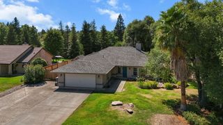 2323 Castlewood Drive, Redding, CA 96002
