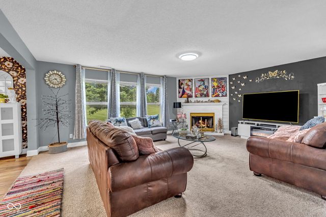 9802 Blue Ridge Way, Indianapolis, IN 46234