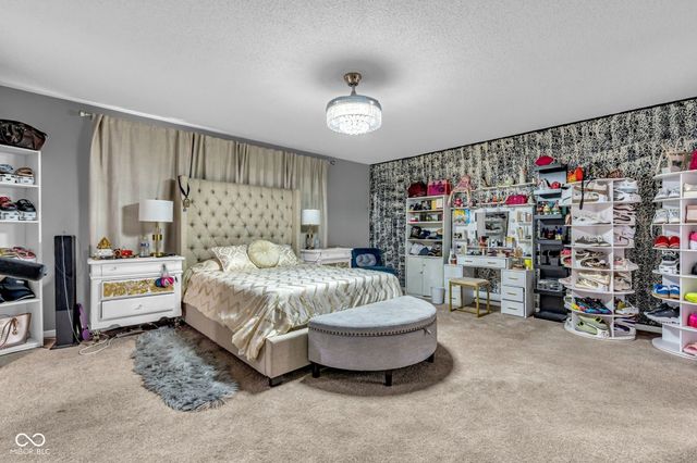 9802 Blue Ridge Way, Indianapolis, IN 46234