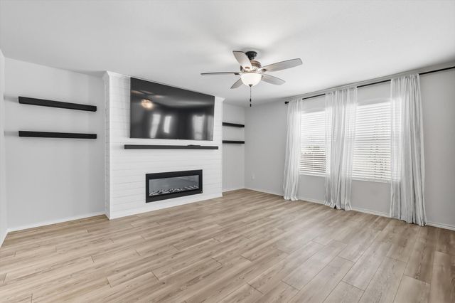 10124 Wyseby Road, Fort Worth, TX 76036