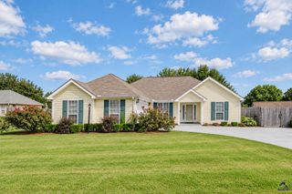 133 Darin Drive, Byron, GA 31008