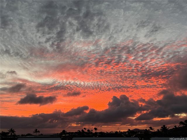 1 Keahole Place 1513, Honolulu, HI 96825