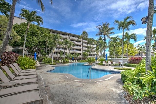 1 Keahole Place 1513, Honolulu, HI 96825