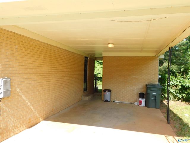 1114 Retlaw Street NW, Huntsville, AL 35816