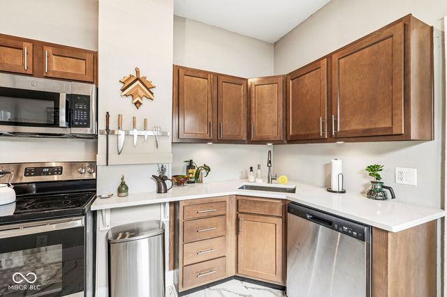 4805 Winthrop Avenue, Indianapolis, IN 46205