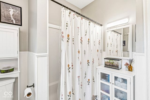 4805 Winthrop Avenue, Indianapolis, IN 46205