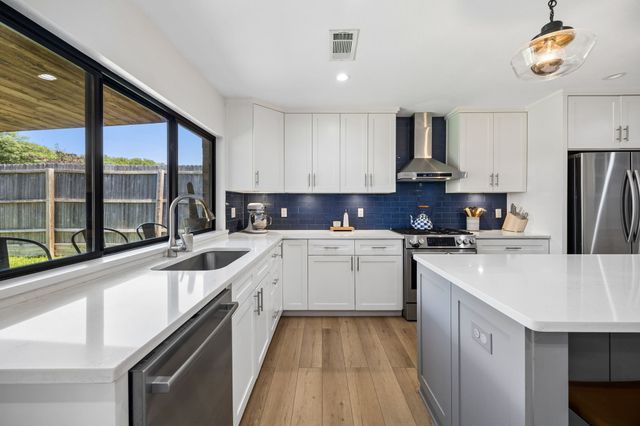 10917 Villa Haven Drive, Dallas, TX 75238