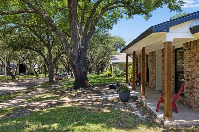 10917 Villa Haven Drive, Dallas, TX 75238