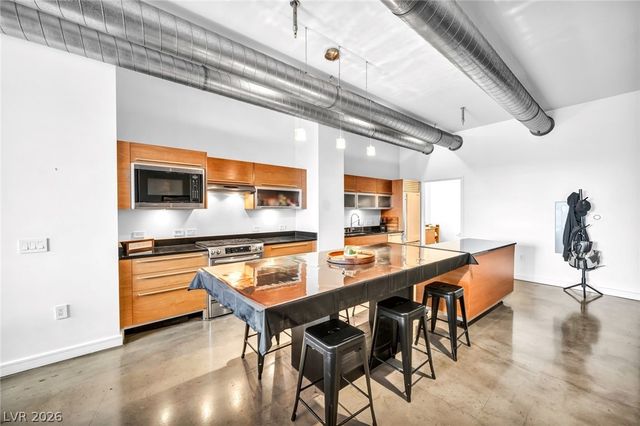 200 Hoover Avenue 807, Las Vegas, NV 89101