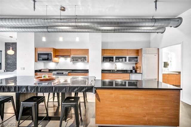 200 Hoover Avenue 807, Las Vegas, NV 89101