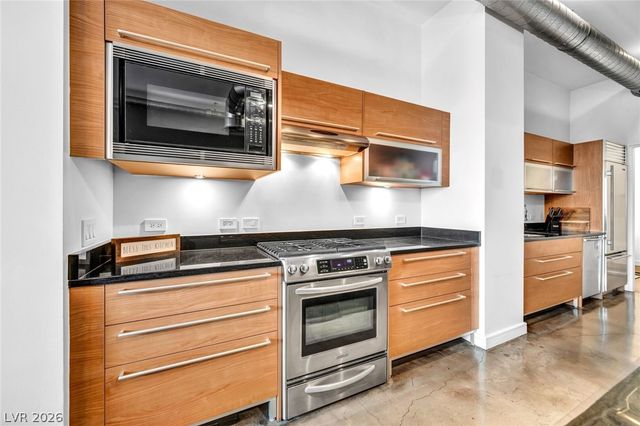 200 Hoover Avenue 807, Las Vegas, NV 89101