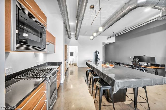 200 Hoover Avenue 807, Las Vegas, NV 89101