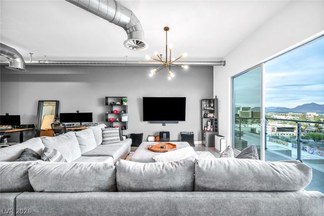 200 Hoover Avenue 807, Las Vegas, NV 89101