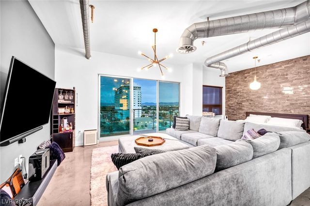 200 Hoover Avenue 807, Las Vegas, NV 89101