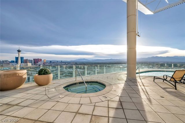 200 Hoover Avenue 807, Las Vegas, NV 89101