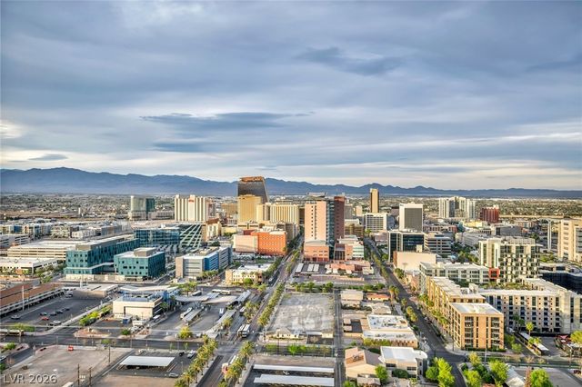 200 Hoover Avenue 807, Las Vegas, NV 89101