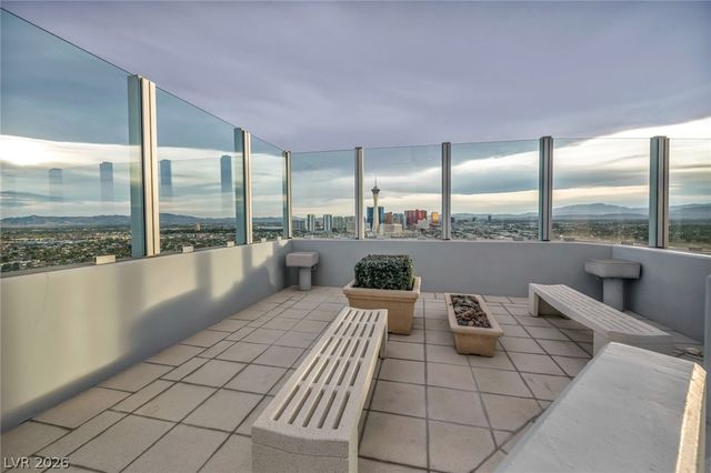 200 Hoover Avenue 807, Las Vegas, NV 89101