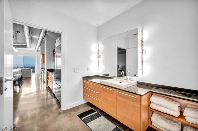 200 Hoover Avenue 807, Las Vegas, NV 89101