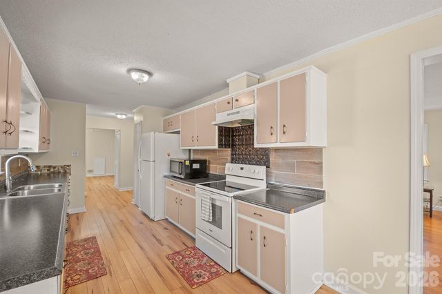 6264 US 221 Highway S, Marion, NC 28752