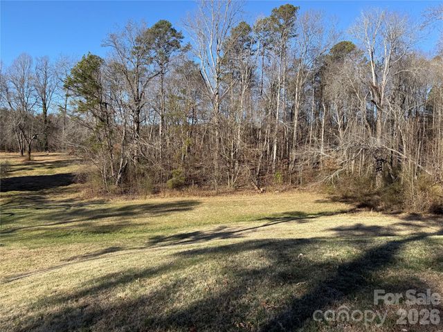 6264 US 221 Highway S, Marion, NC 28752