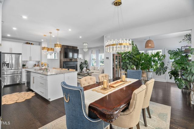 233 Sage Oak Lane, Holly Springs, NC 27540