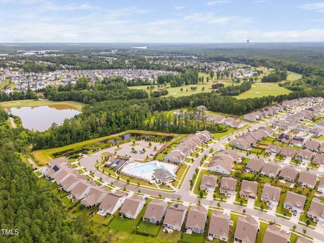 233 Sage Oak Lane, Holly Springs, NC 27540