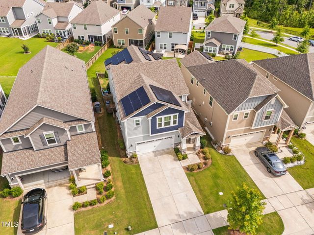 233 Sage Oak Lane, Holly Springs, NC 27540