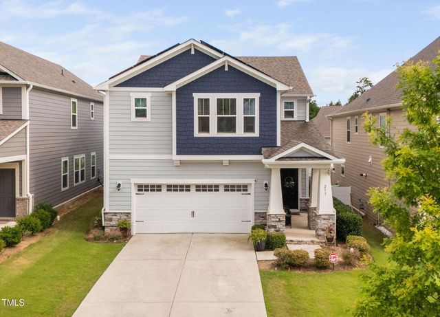 233 Sage Oak Lane, Holly Springs, NC 27540