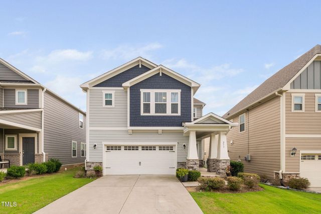 233 Sage Oak Lane, Holly Springs, NC 27540